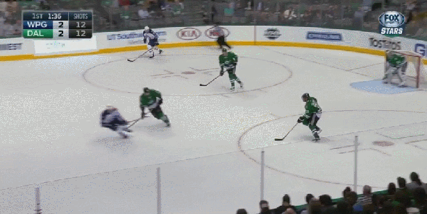 Speed Transtion - 2 on 1 Seguin_Benn down low